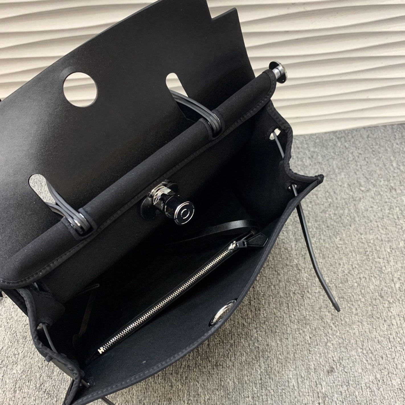 Ava Handtasche