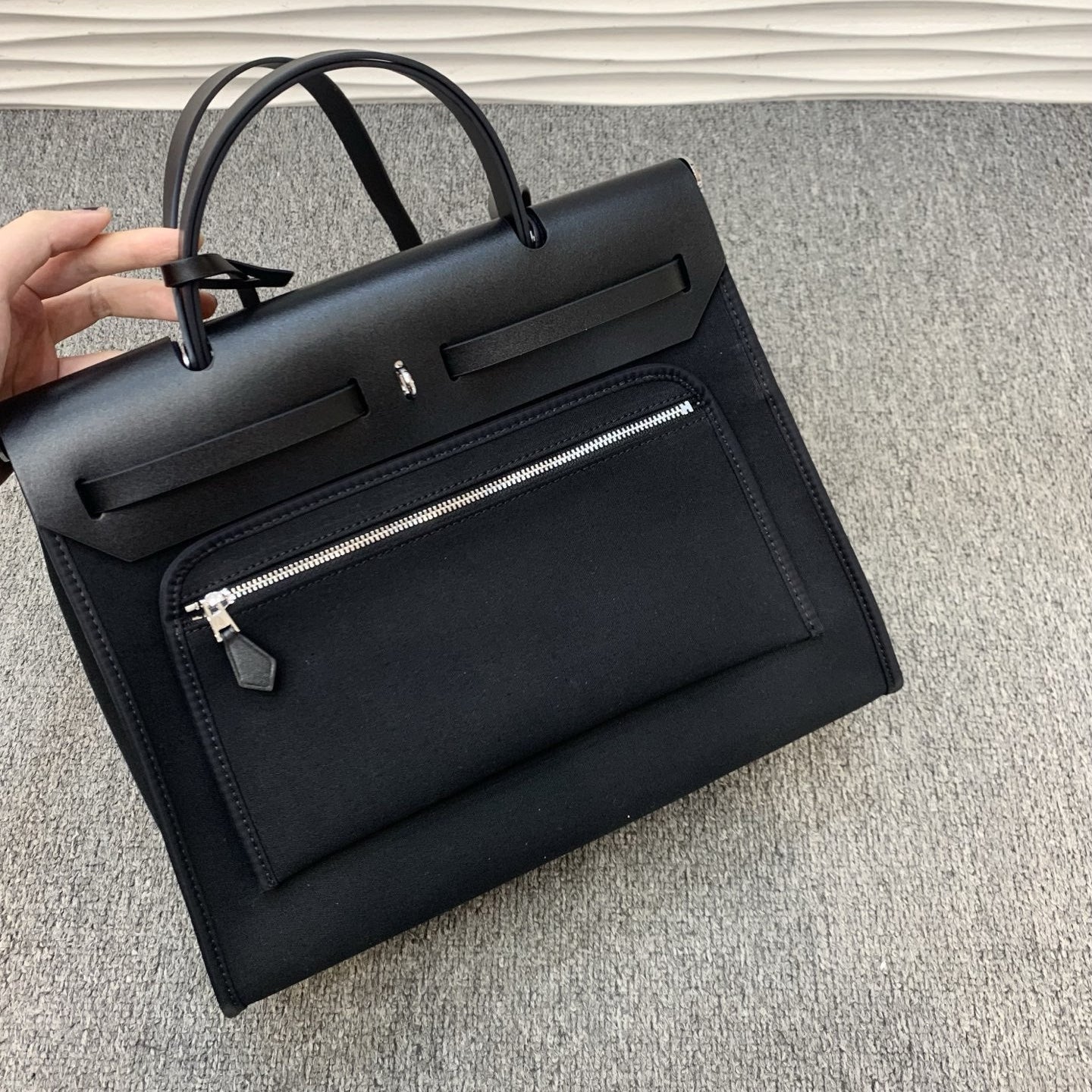 Ava Handtasche