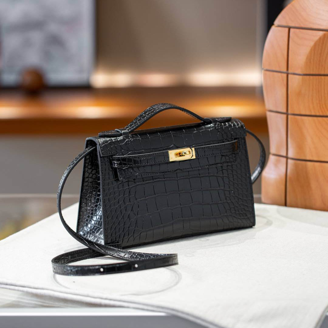 Anaya Handbag