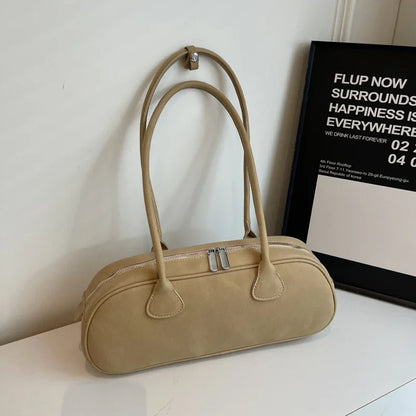Cleo Schultertasche aus Wildleder