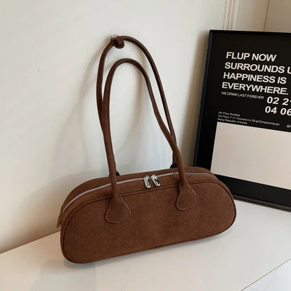 Cleo Schultertasche aus Wildleder